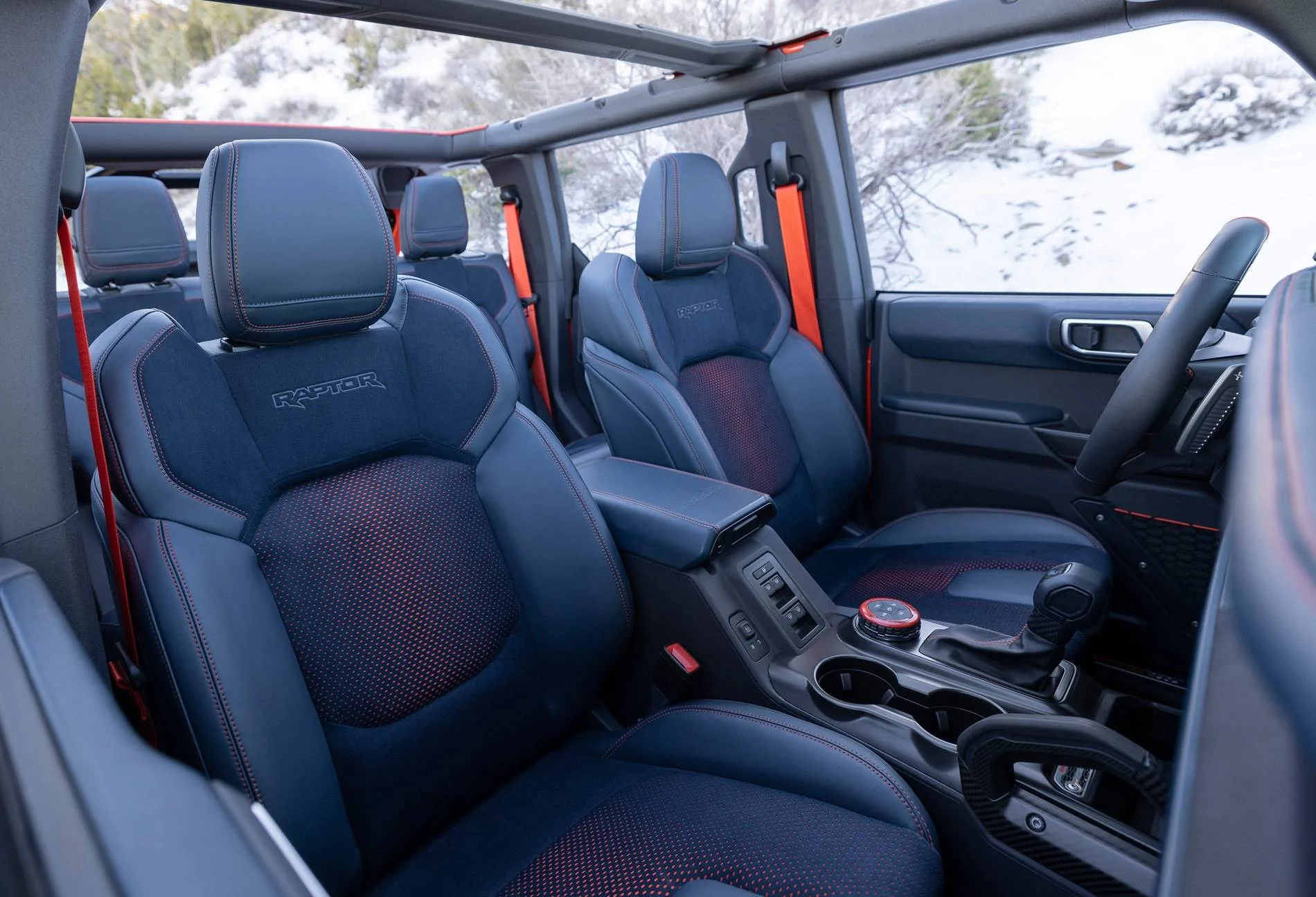 Ford Bronco Dyeing blue seats 2022 Ford Bronco Raptor_ Rhapsody Blue_02