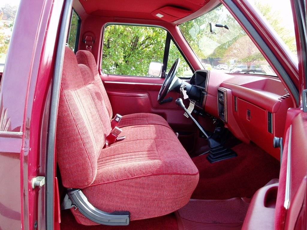 Ford Bronco Dyeing blue seats 1735477607029-ye