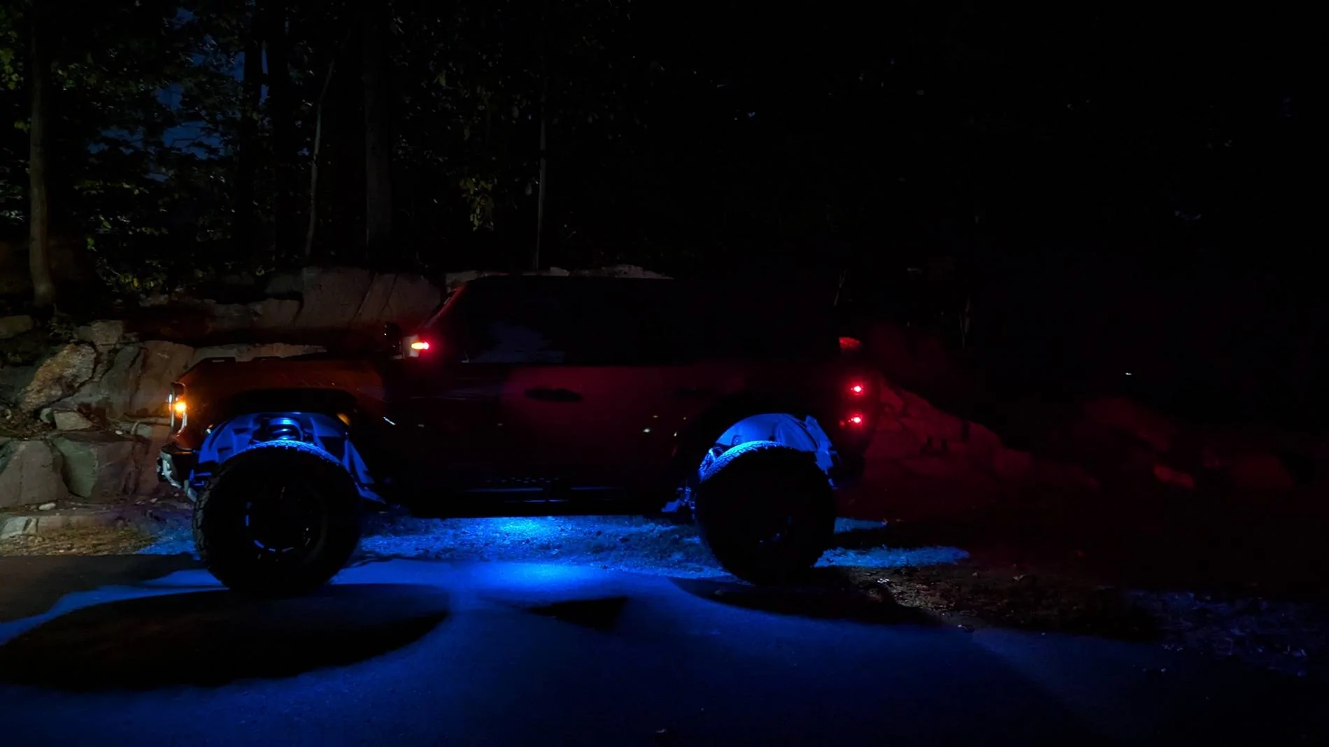 Ford Bronco Night Photos! Share Yours 📸 PXL_20240921_233503453 (1)