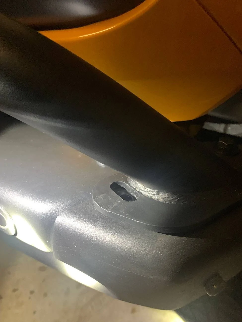 Ford Bronco BAJA bull guard - one difficult bolt IMG_9889