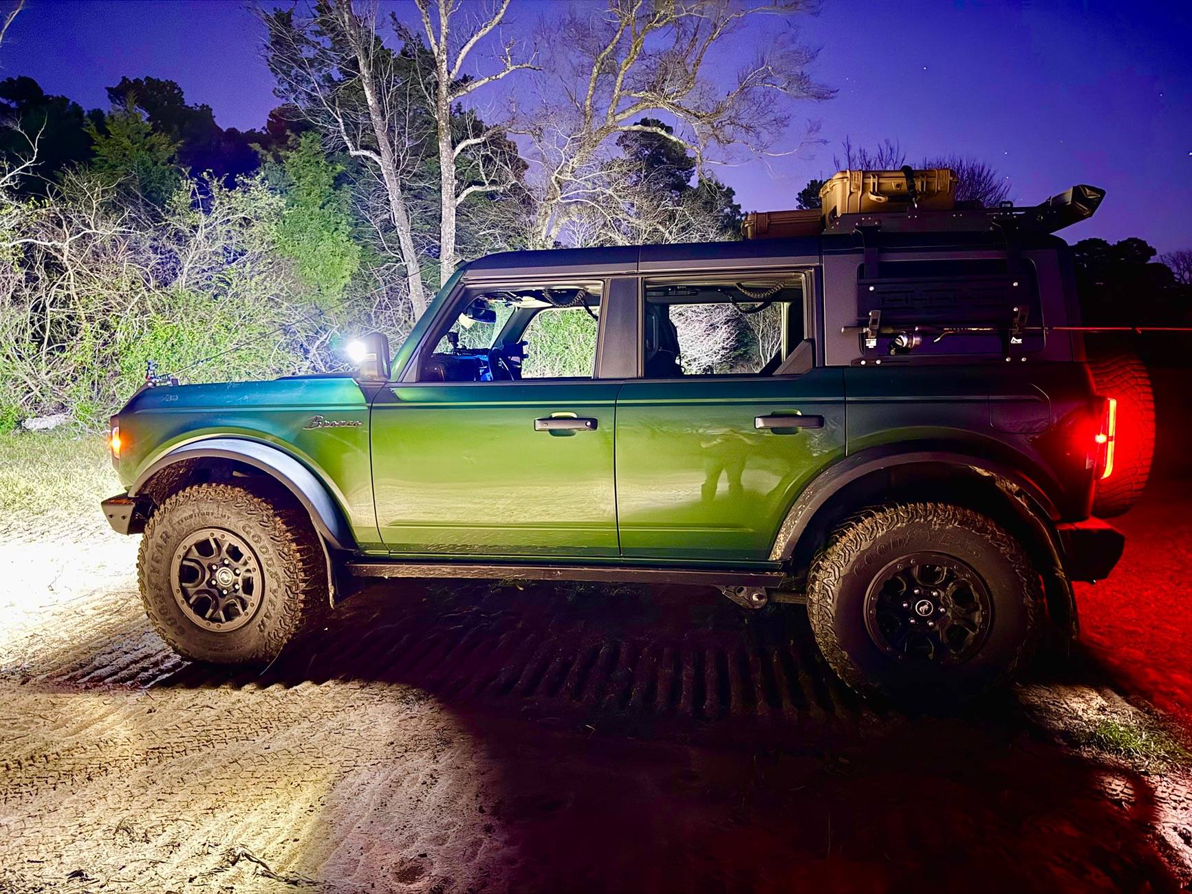 Night Photos! Share Yours 📸 | Page 2 | Bronco6G - 2021+ Ford Bronco ...