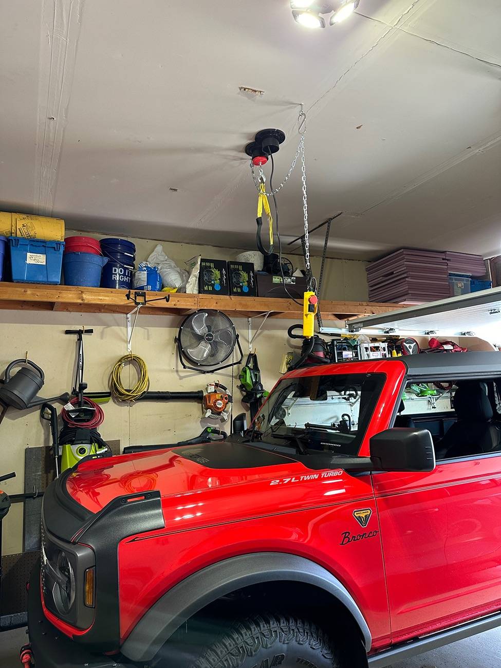 Ford Bronco Toplift vs. Ceiling mount hard top removal IMG_2667