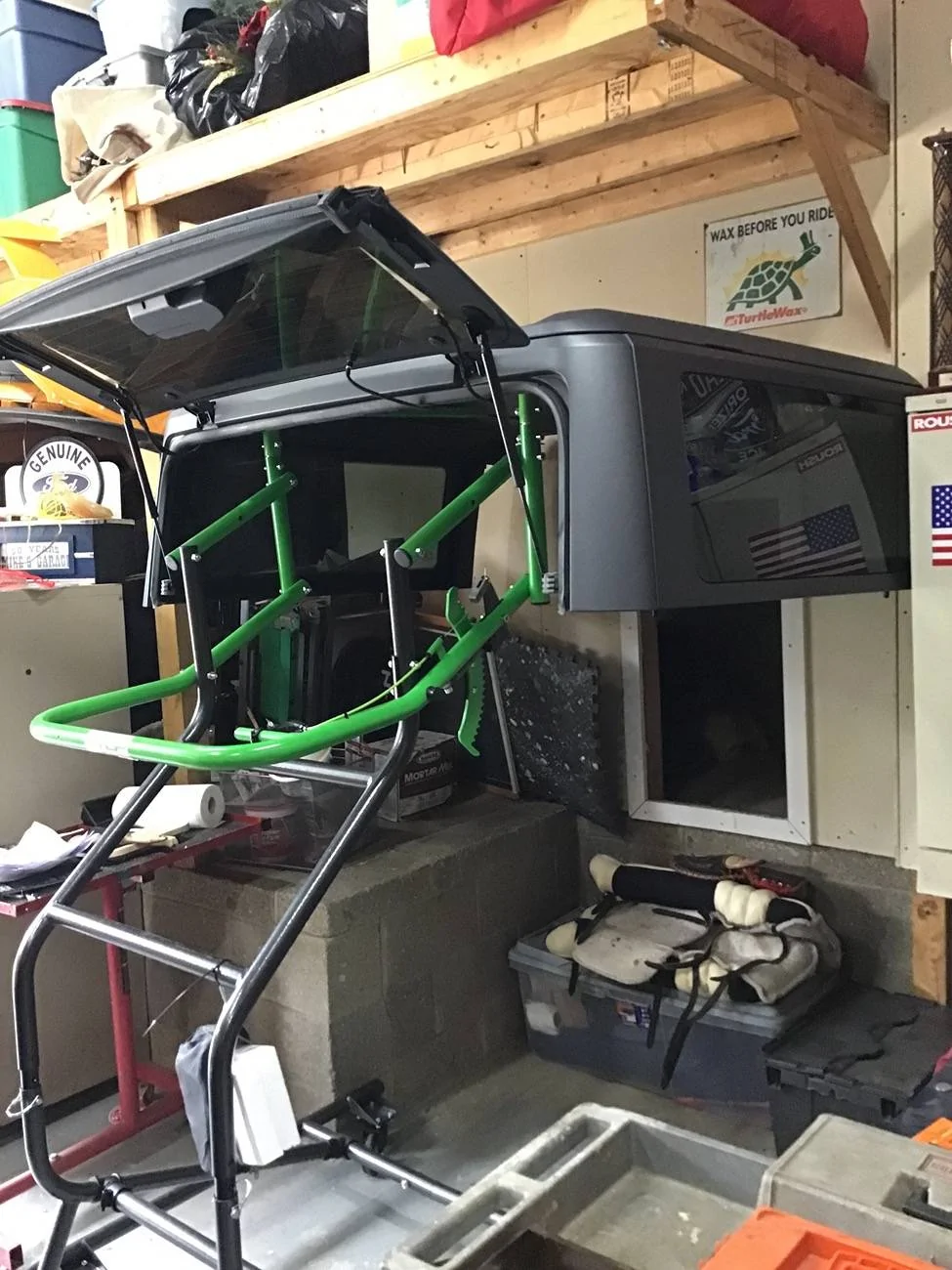 Ford Bronco Toplift vs. Ceiling mount hard top removal IMG_1671