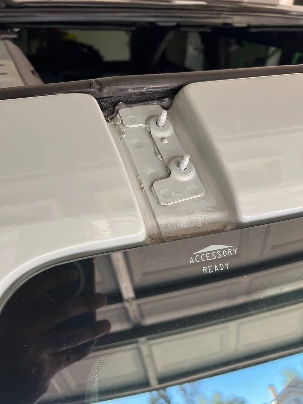 Ford Bronco Safelite Windshield - Big Gap/No Seal IMG_3439