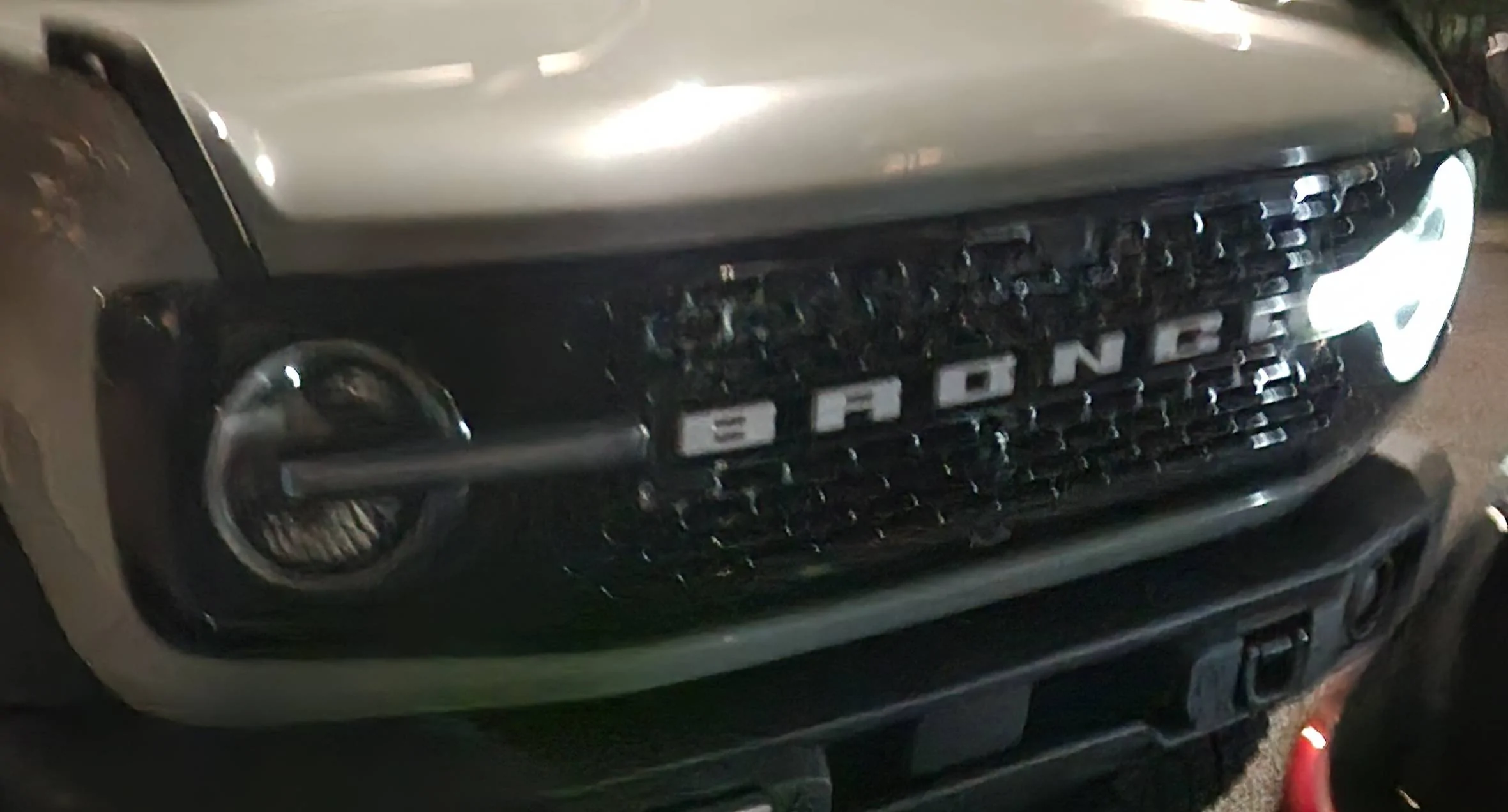 Ford Bronco Driver-side DRL Stays on After Locking Vehicle 20241231_193623