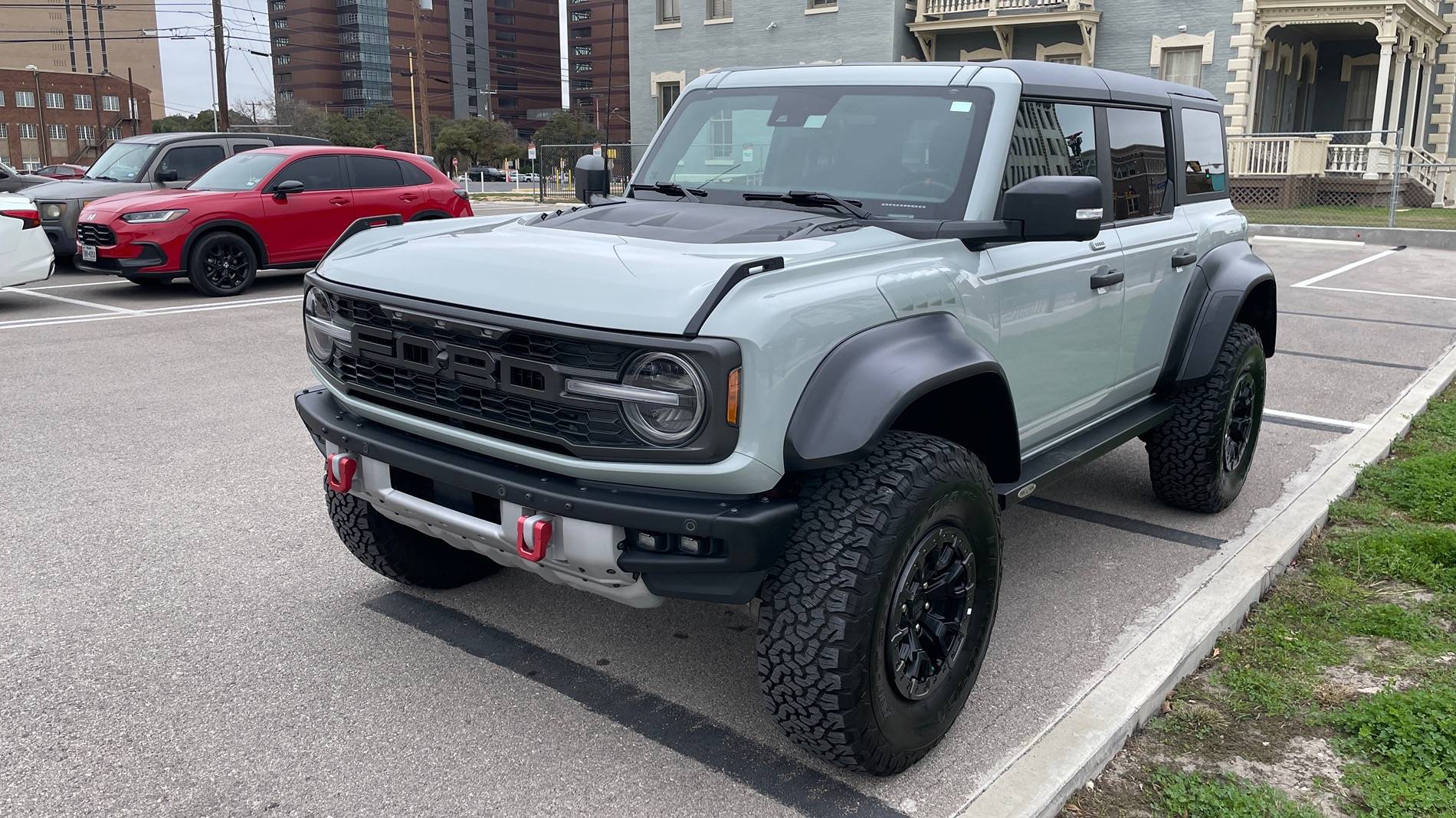 Ford Bronco Potential new owner, looking for some advice IMG_7304