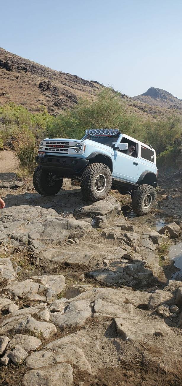 Ford Bronco 2025 Broncos... 2-door going extinct? 454293070_2949531338521433_1589033007619586861_n