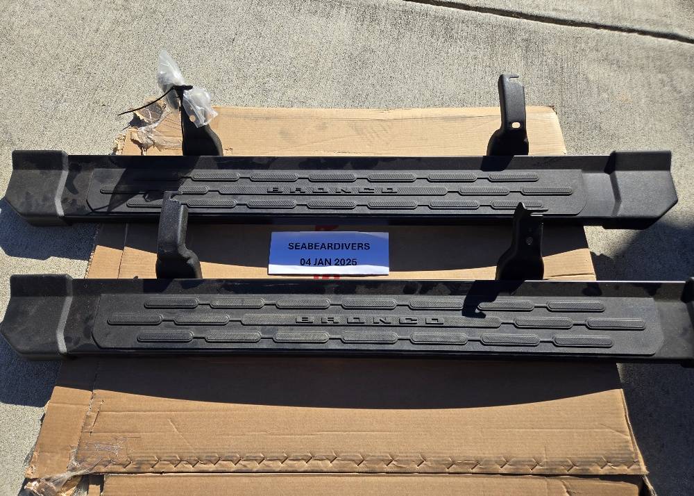 Ford Bronco OEM 2dr Steps 20250104_125419_resized