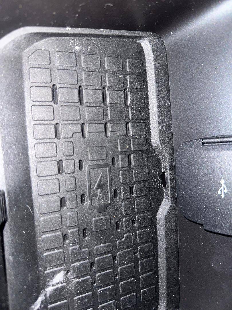 Ford Bronco Do I have Wireless charging?? Wireless