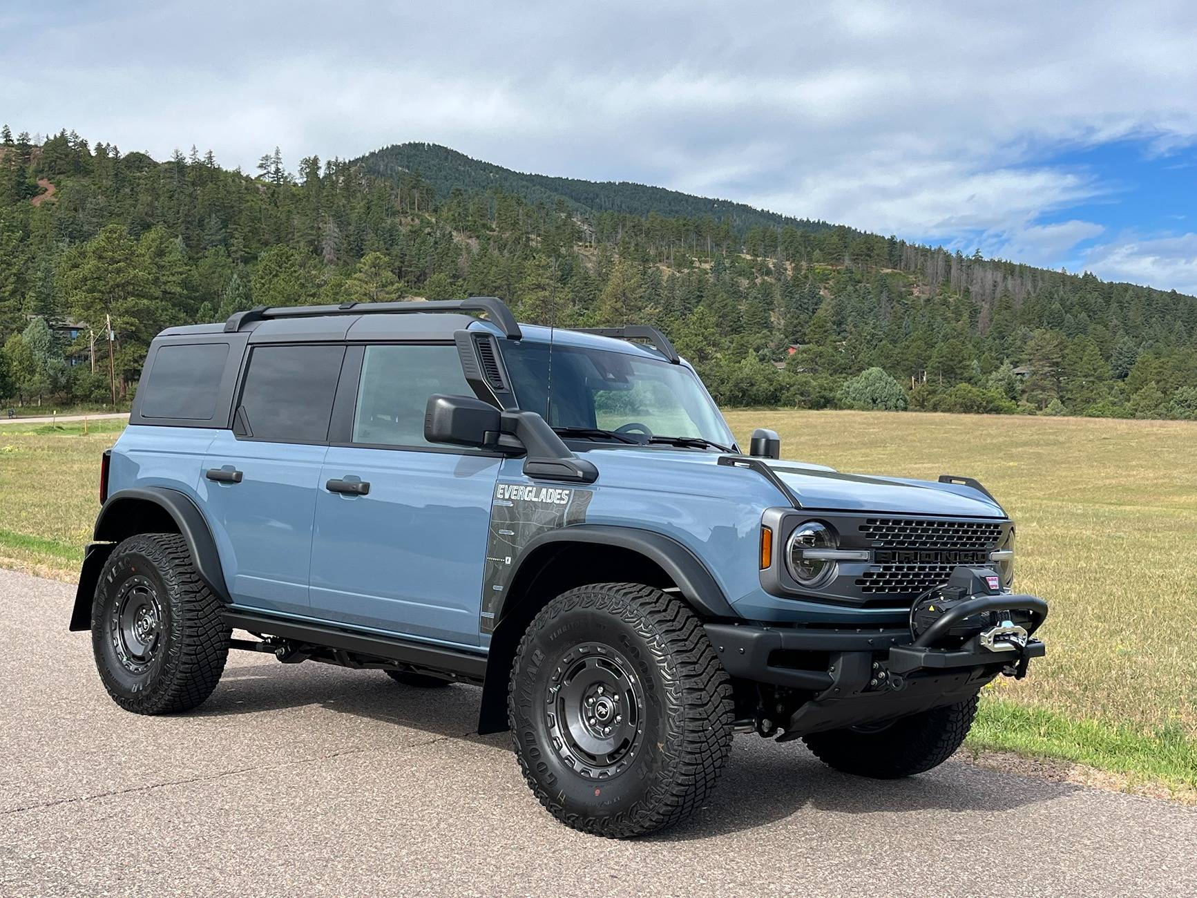 Ford Bronco AZURE GRAY METALLIC Bronco Club IMG_4467