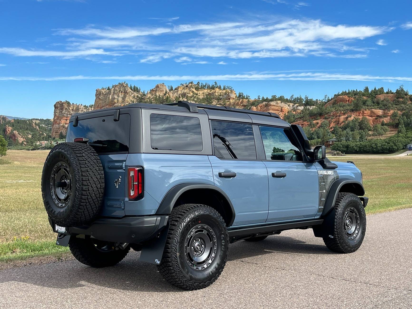 Ford Bronco AZURE GRAY METALLIC Bronco Club IMG_4464