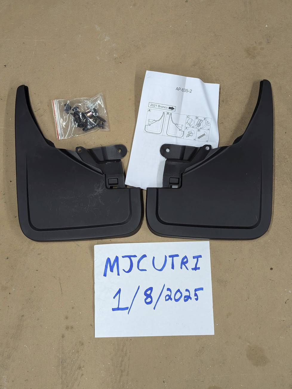 Ford Bronco WTS Black Front Mud Flaps Splash Guards M2DZ-16A550-AA 1736437305765-0n