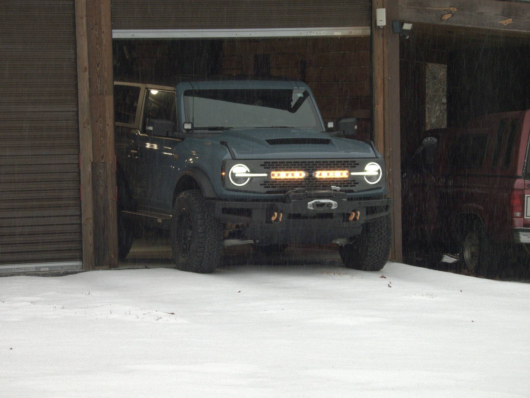 Ford Bronco Post your snow pics! ❄️ ❄️ ❄️ bronco scared 3.1