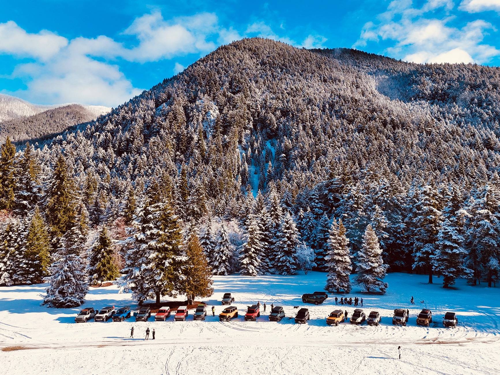 Ford Bronco Post your snow pics! ❄️ ❄️ ❄️ dji_fly_20241215_112312_0080_1734366989815_photo
