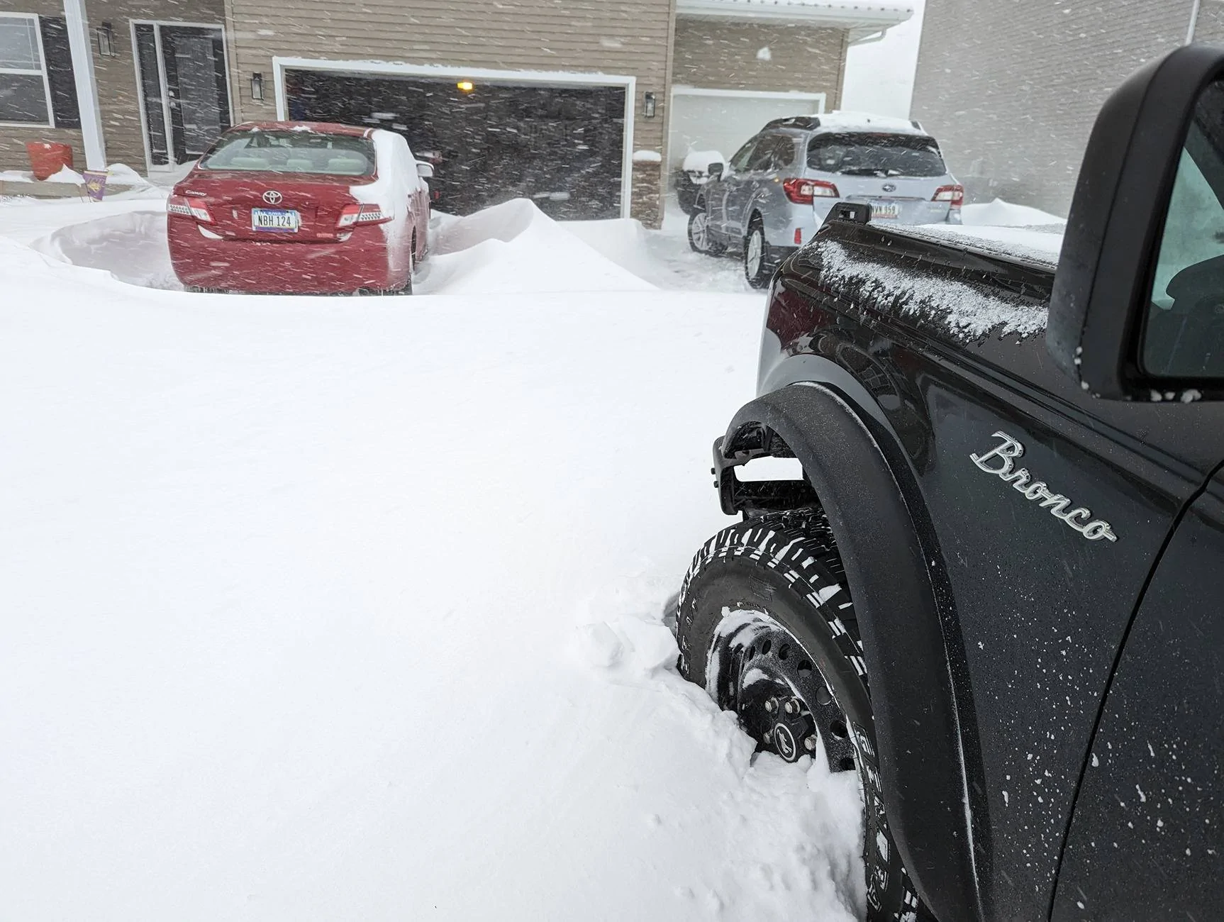 Ford Bronco Post your snow pics! ❄️ ❄️ ❄️ PXL_20240112_223004112