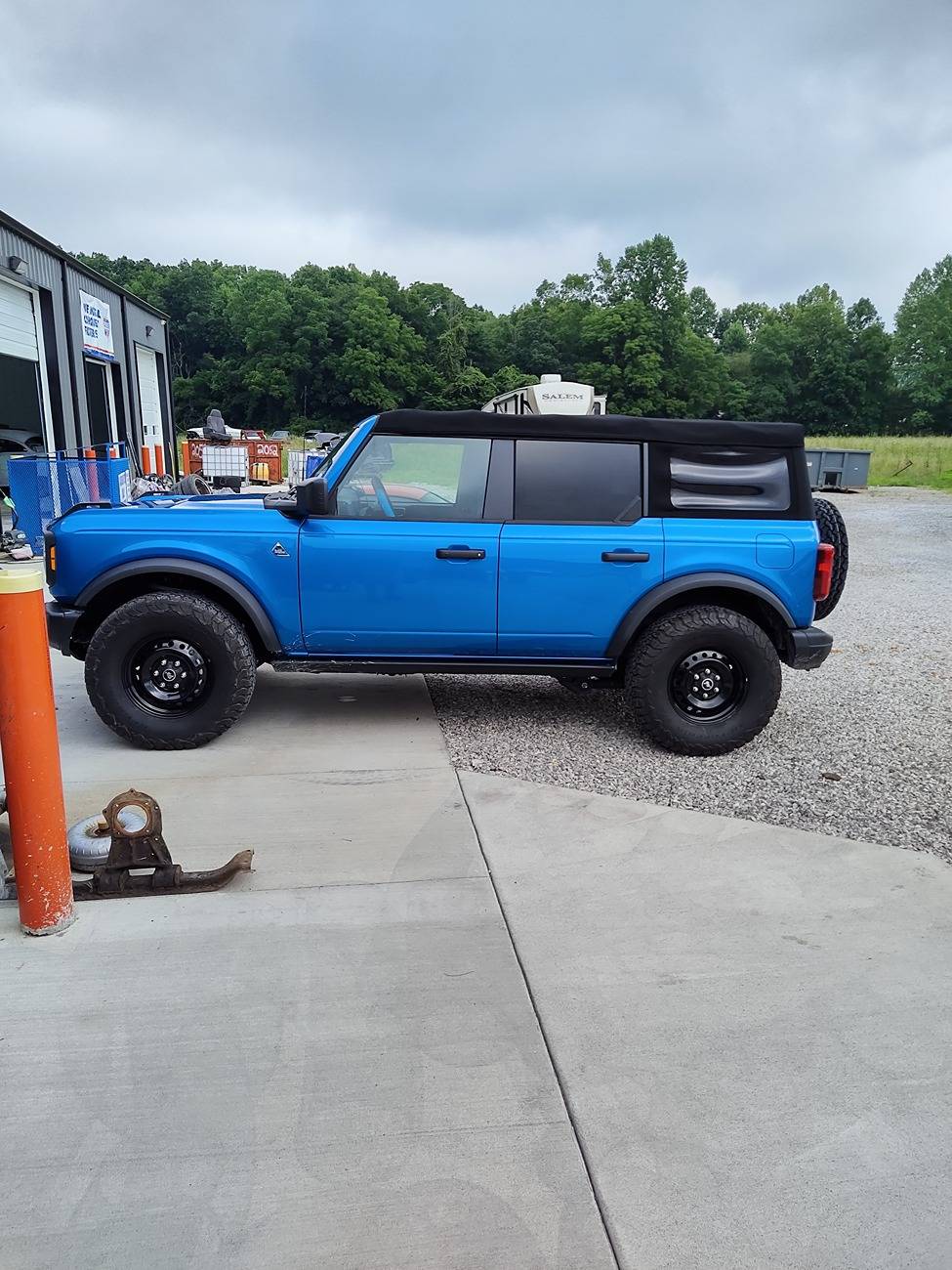 Ford Bronco 315/70's on factory wheels? 305