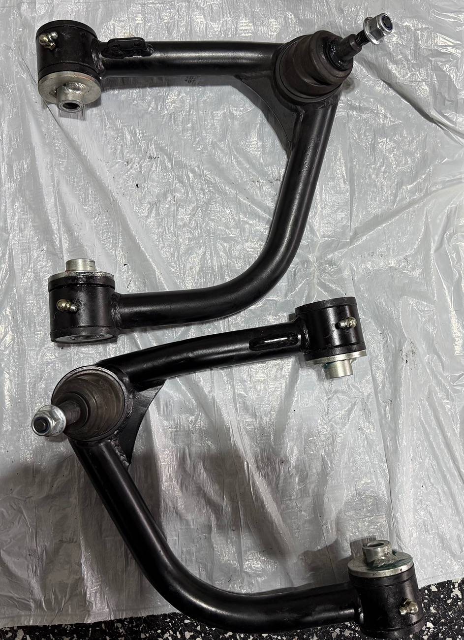 Ford Bronco Pro Comp upper control arms( also known as 4wp) 80$SOLD IMG_0184
