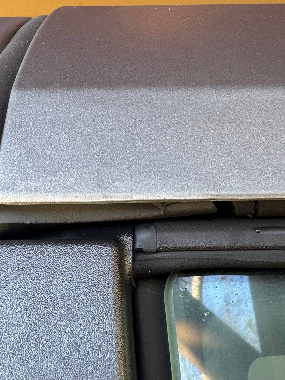 Ford Bronco 2 Door Hardtop Replacement Options? IMG_3525
