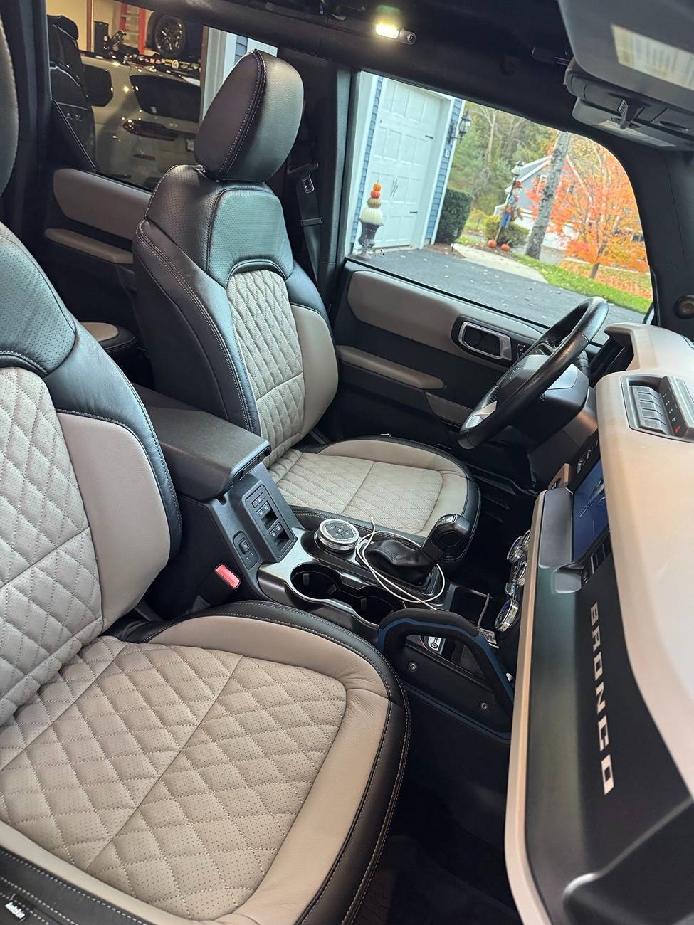 Ford Bronco Considering a Bronco; 2 door Base vs 4 door Big Bend? katzskin
