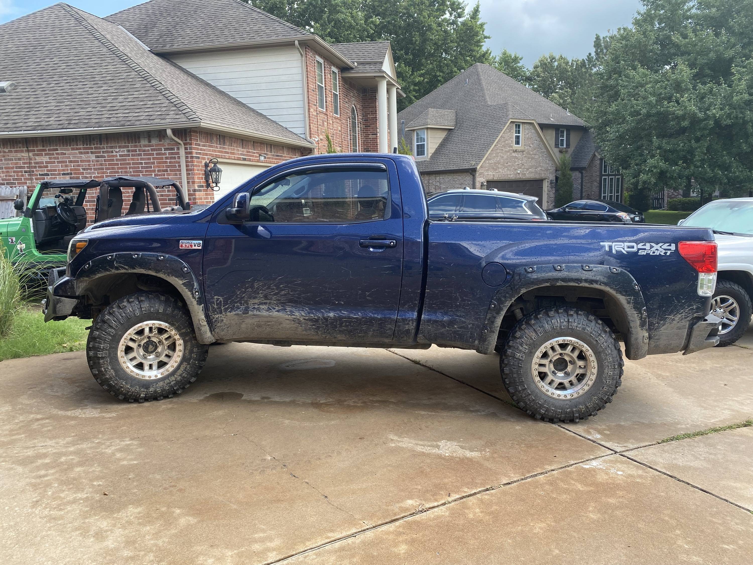 Ford Bronco 2025 Broncos... 2-door going extinct? p4W7GAH