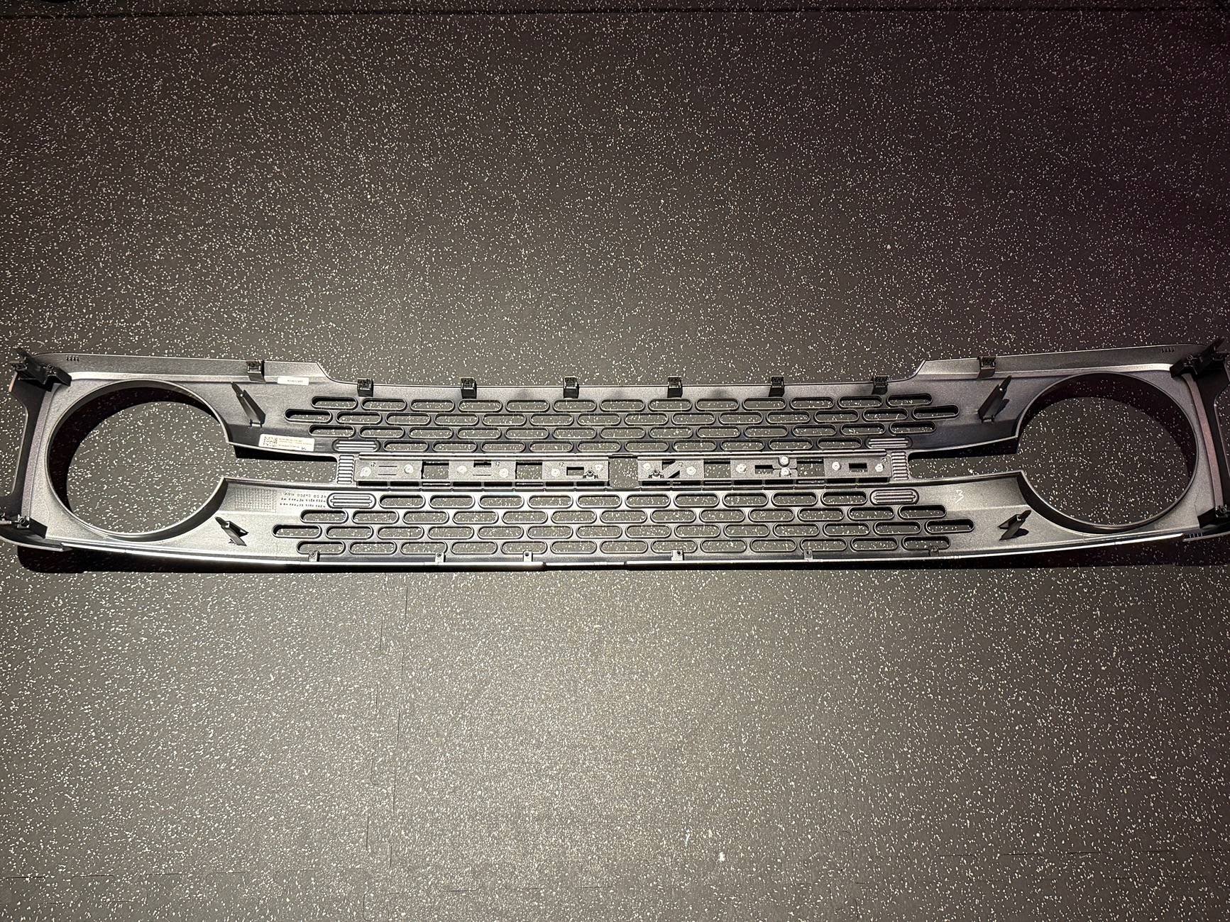 Ford Bronco OEM '24 Bronco Badlands Grille IMG_9958