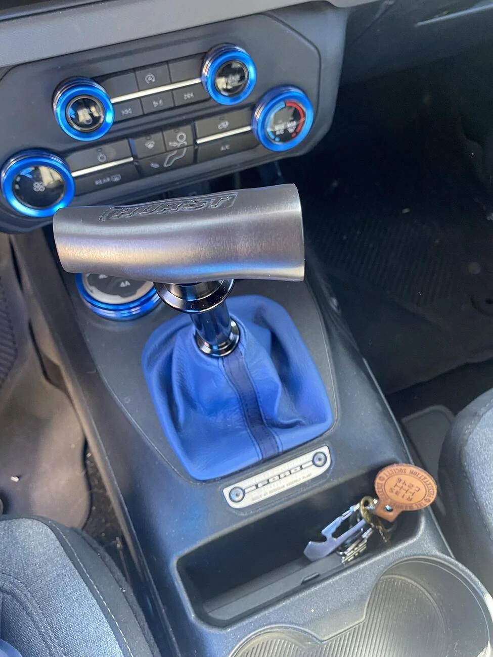 Ford Bronco Removing Manual Shift Knob 1737308315135-84