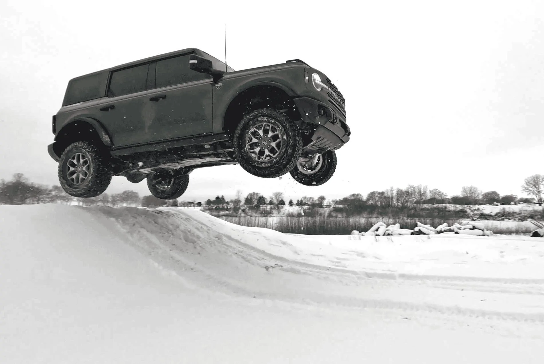 Ford Bronco Hood River Snow Day 1737569721253-sg