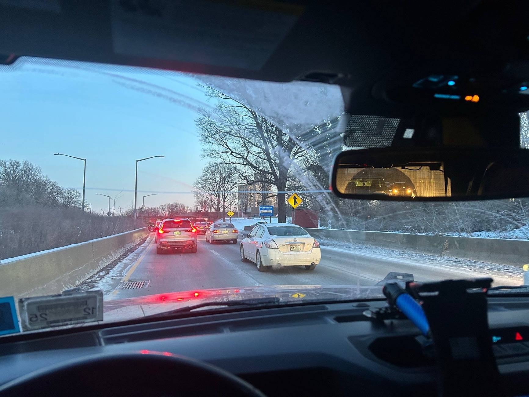 Ford Bronco Cold Temperatures Crack Windshield? image0