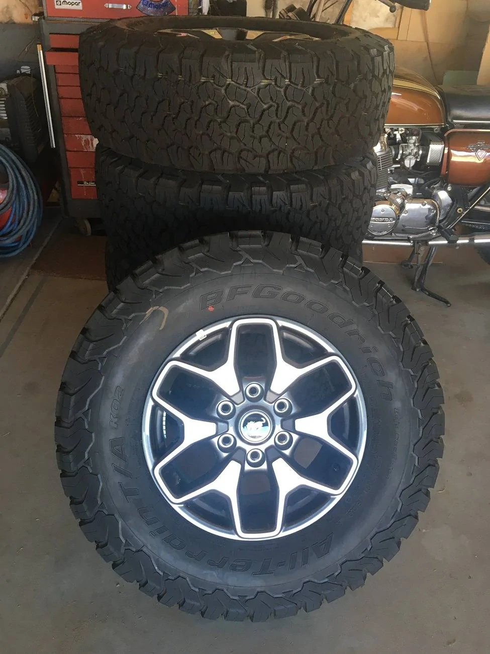 Ford Bronco Badlands Wheels and Tires IMG_2298