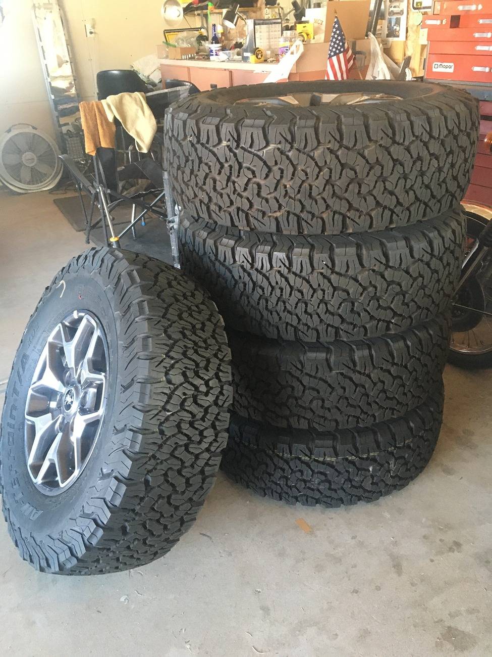 Ford Bronco Badlands Wheels and Tires IMG_2299.JPG