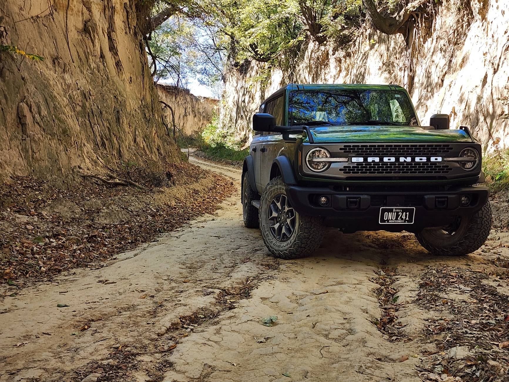Ford Bronco Lariat's 23 Badlands. 20241006_131110