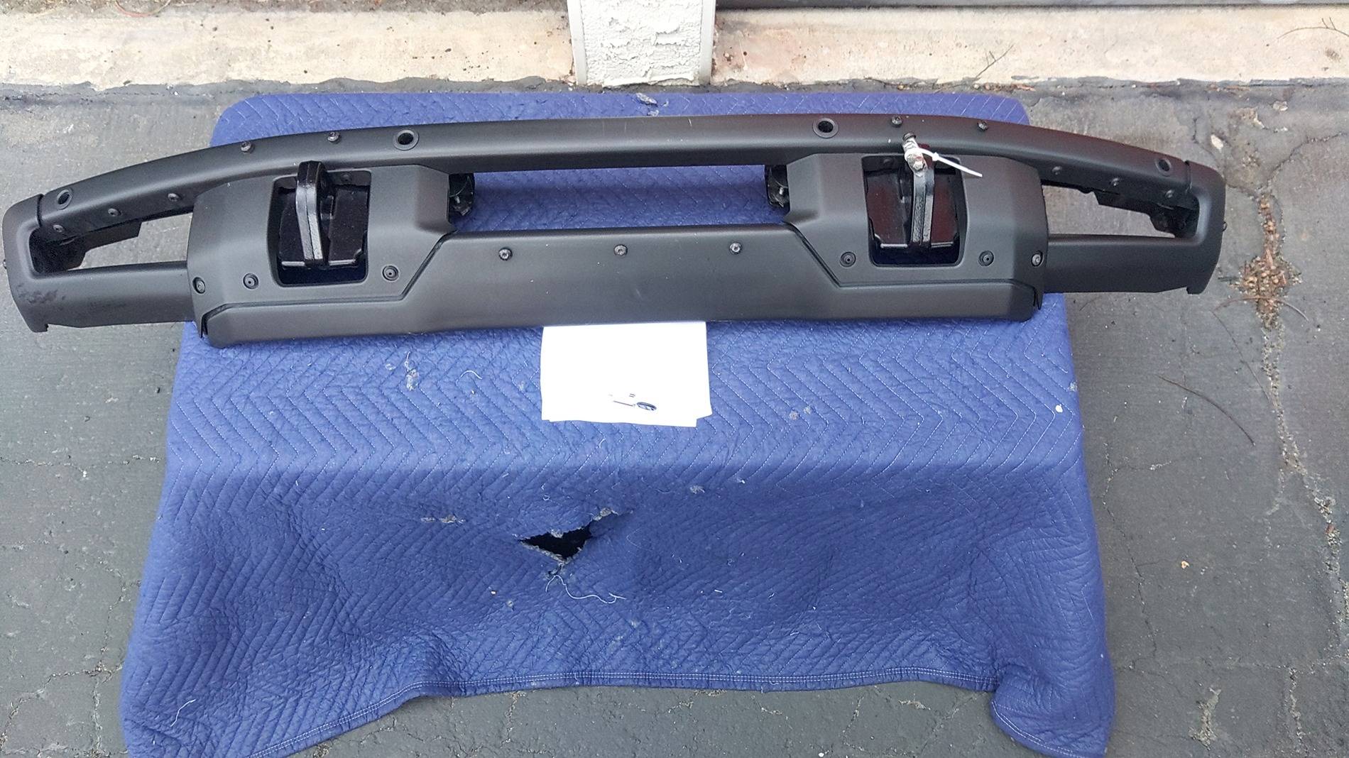 Ford Bronco Factory modular bumper with sensor holes KIMG1443.JPG
