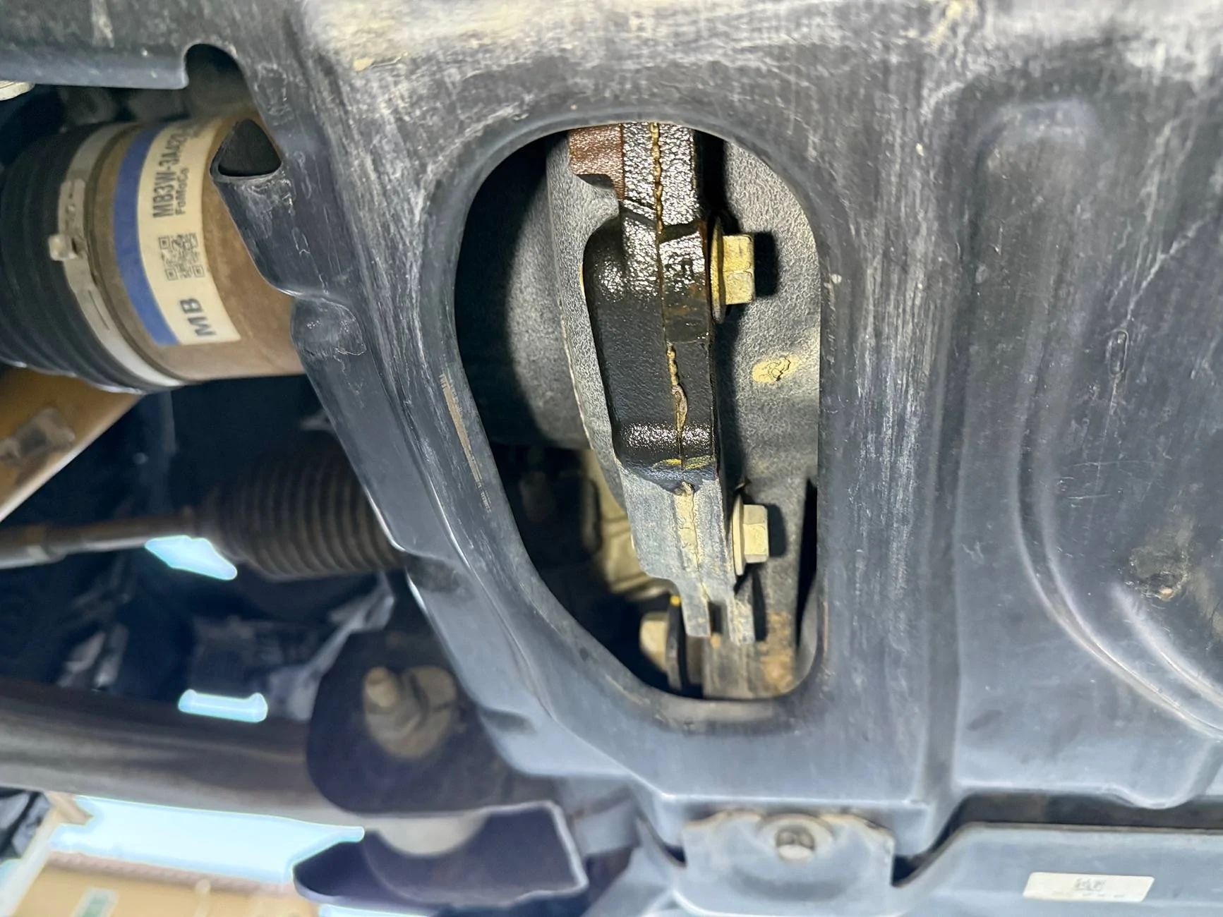 Ford Bronco Front differential pinion seal leaking IMG_0434