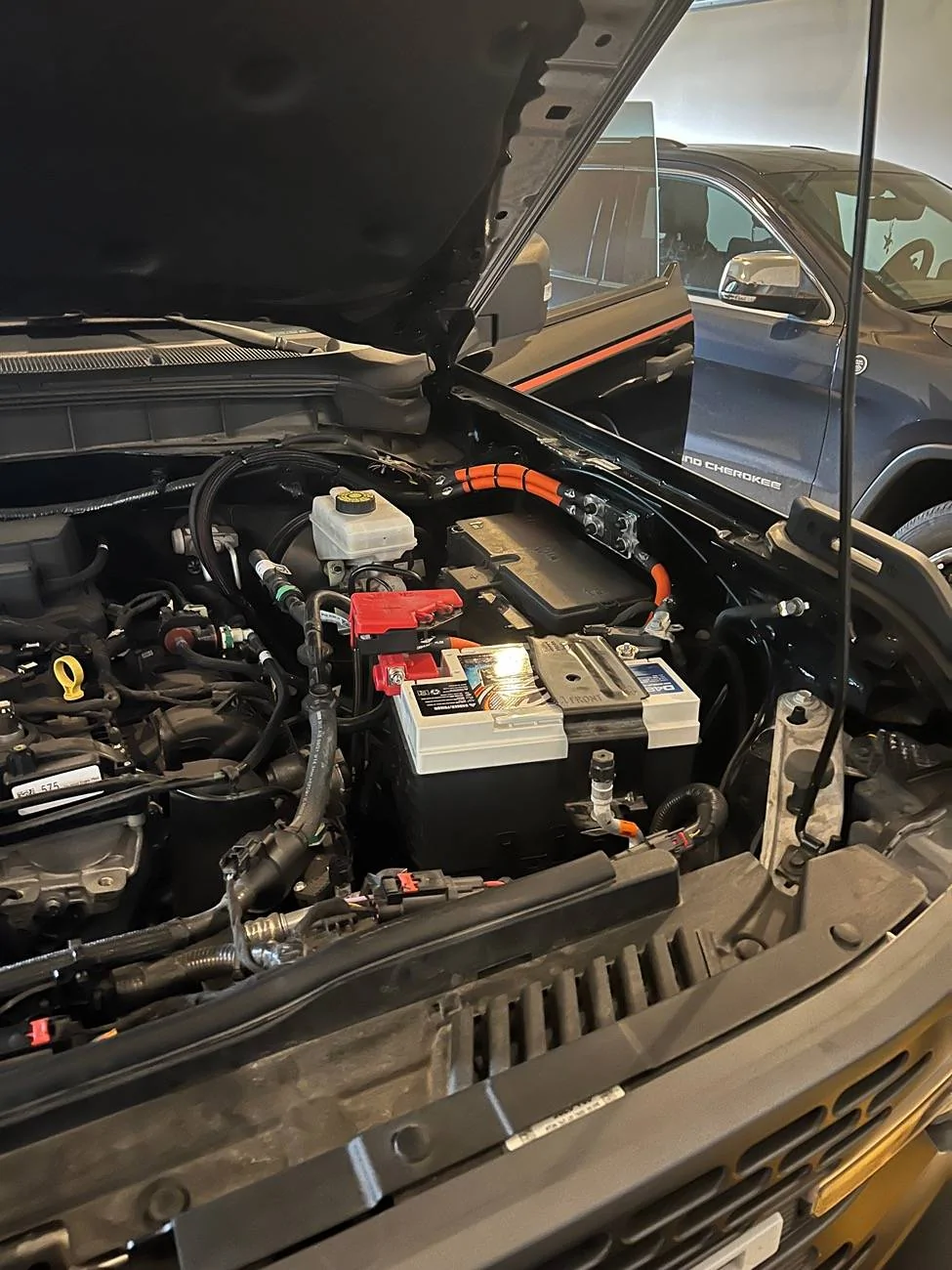 Ford Bronco Upgraded Audio installer having issues IMG_4682