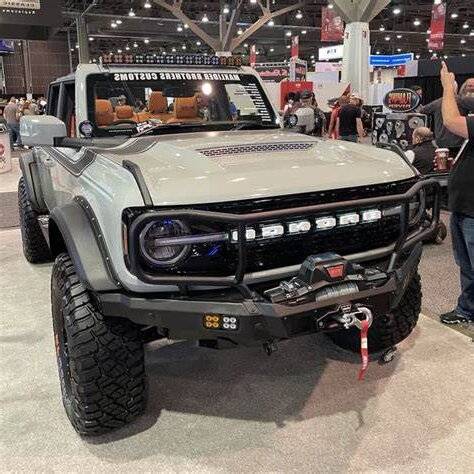 Ford Bronco What hood is this? OIP