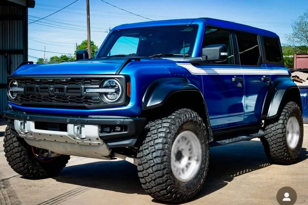 Ford Bronco Raptor vs 2.7 with Tune 111