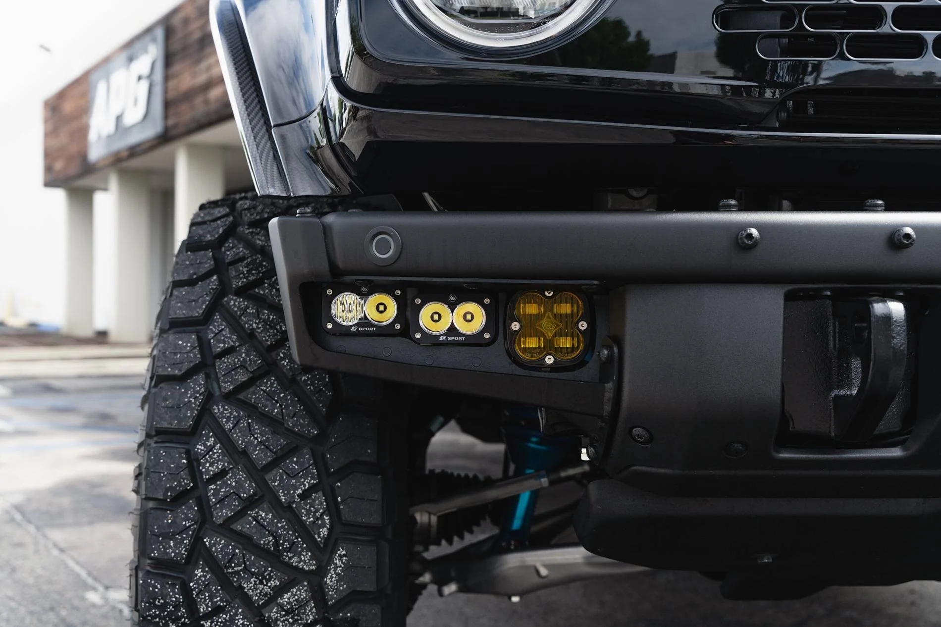 Ford Bronco APG front bumper high clearance corners FS Black-Two-Door-Bronco-6-scaled