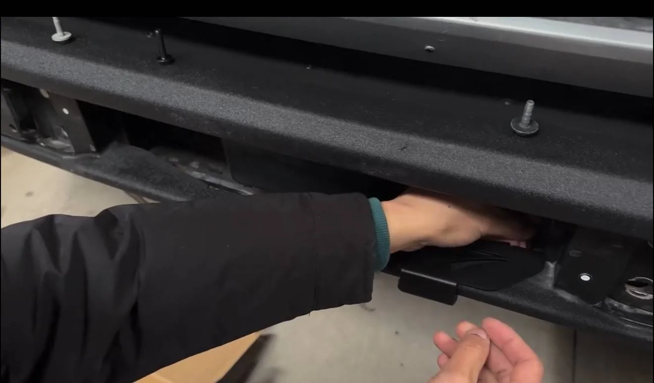 Ford Bronco Issues installing Mabett License plate Bracket IMG_1762