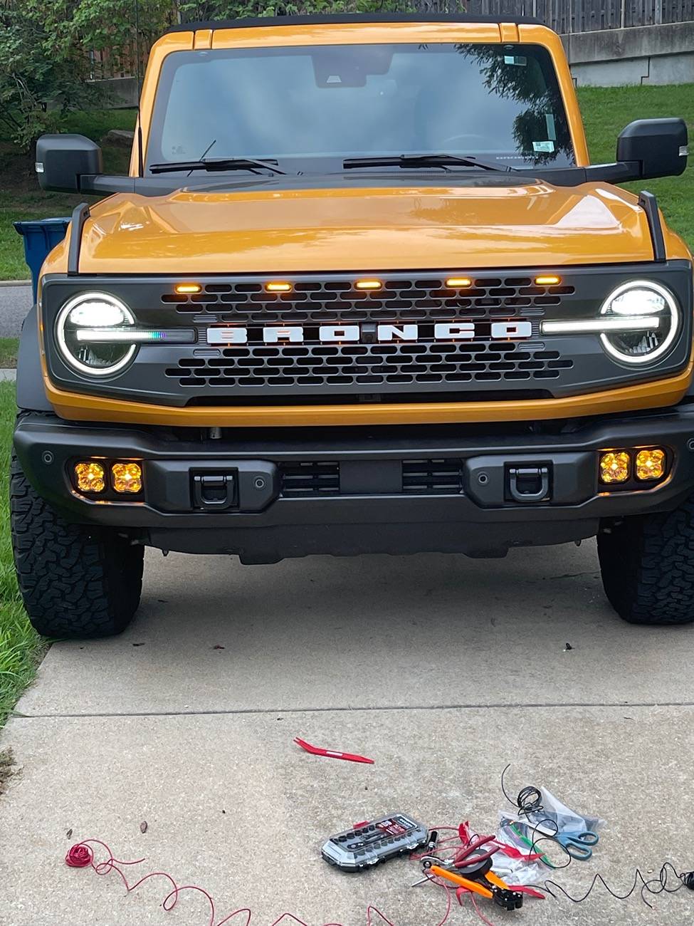 Ford Bronco Debating light setup. Mod bumper triple bracket. SSC2 driving? 1738511645861-e6
