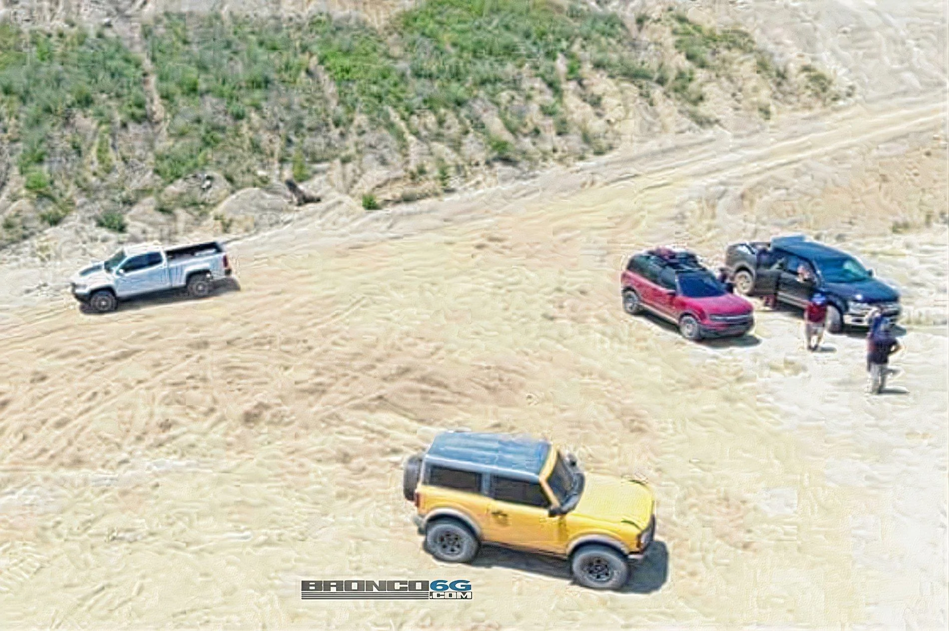Ford Bronco Spied: Uncovered 2-door Bronco and Bronco Sport in the wild from overhead oncos-testing-drone_photos_v2_x4_colored_toned-jpg