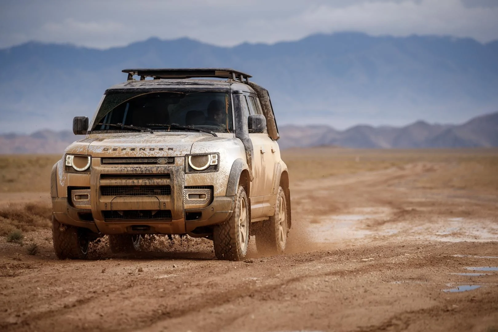Ford Bronco Compared to a Defender - some general thoughts and concerns. Land-Rover-Defender-3-of-5