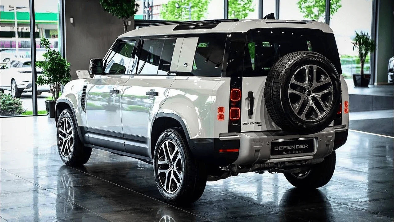 Ford Bronco Compared to a Defender - some general thoughts and concerns. 1608074031566