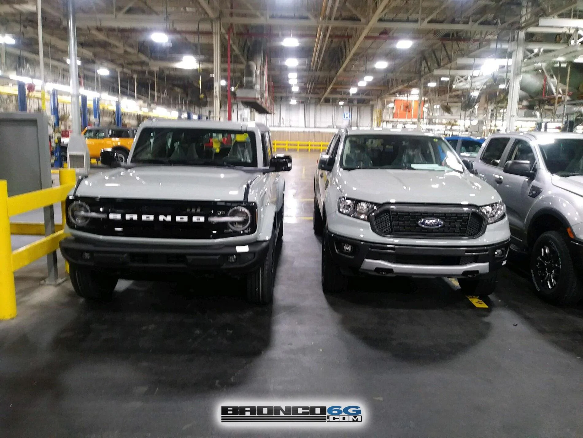 Ford Bronco 9 NEW Broncos @ factory by Ford Stig! Bronco-palooza ??? 3 - Iconic Silver Bronco Badlands 4 door Upgraded MTs and wheels (graphite beauty rings) 1