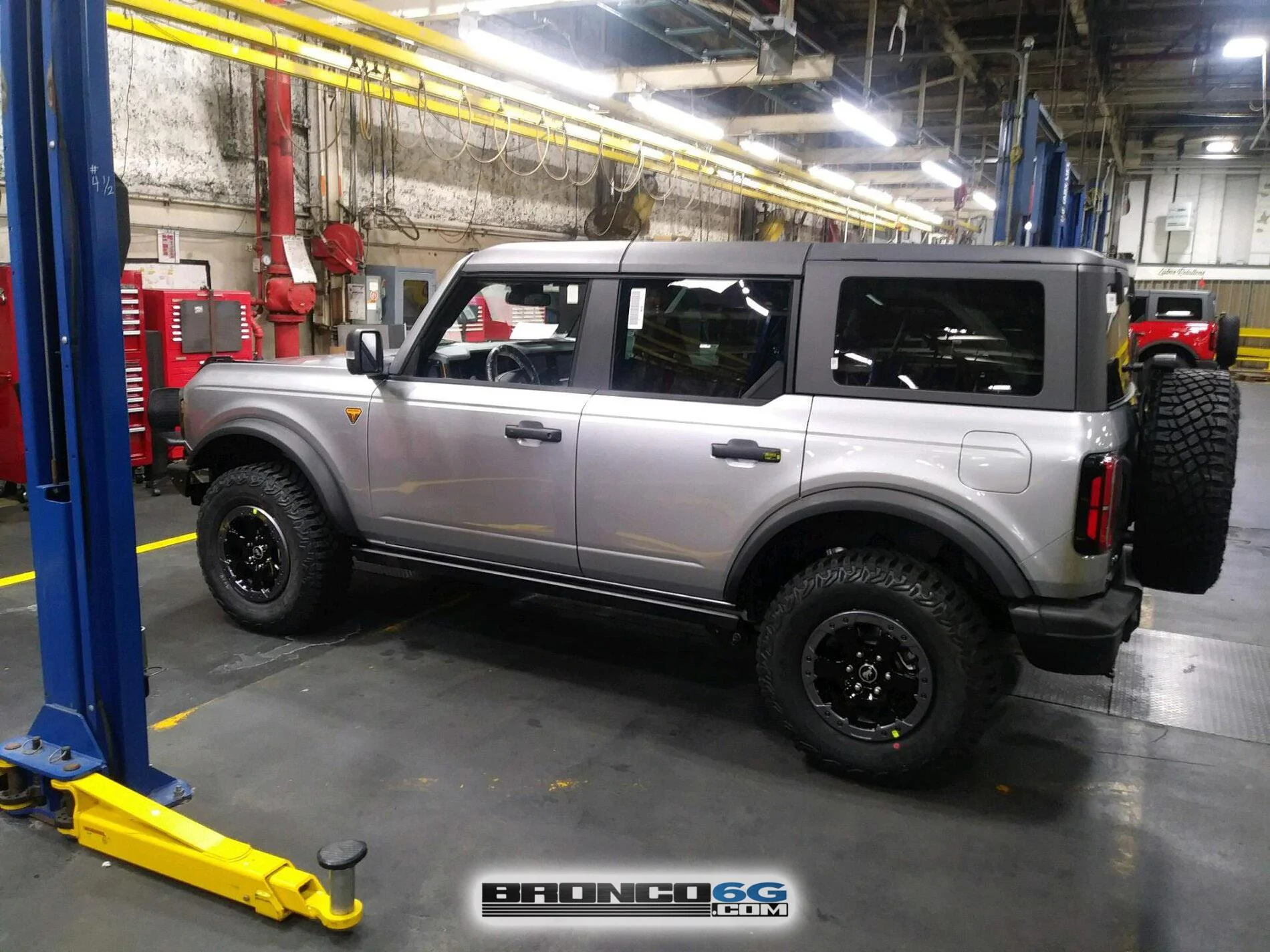 Ford Bronco 9 NEW Broncos @ factory by Ford Stig! Bronco-palooza ??? 3 - Iconic Silver Bronco Badlands 4 door Upgraded MTs and wheels (graphite beauty rings) 2