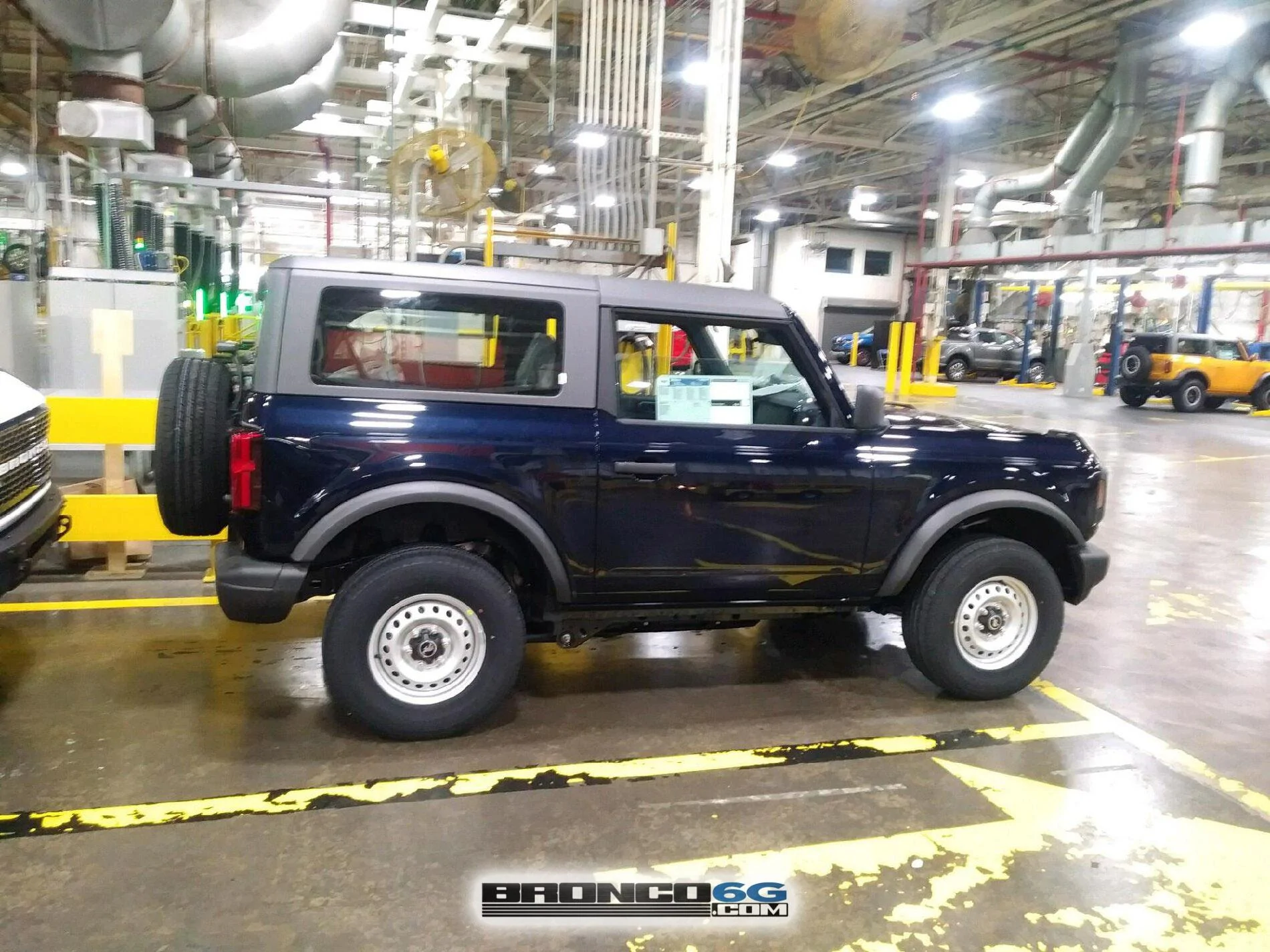 Ford Bronco 9 NEW Broncos @ factory by Ford Stig! Bronco-palooza ??? 6 - Antimatter Blue Base 2door 2