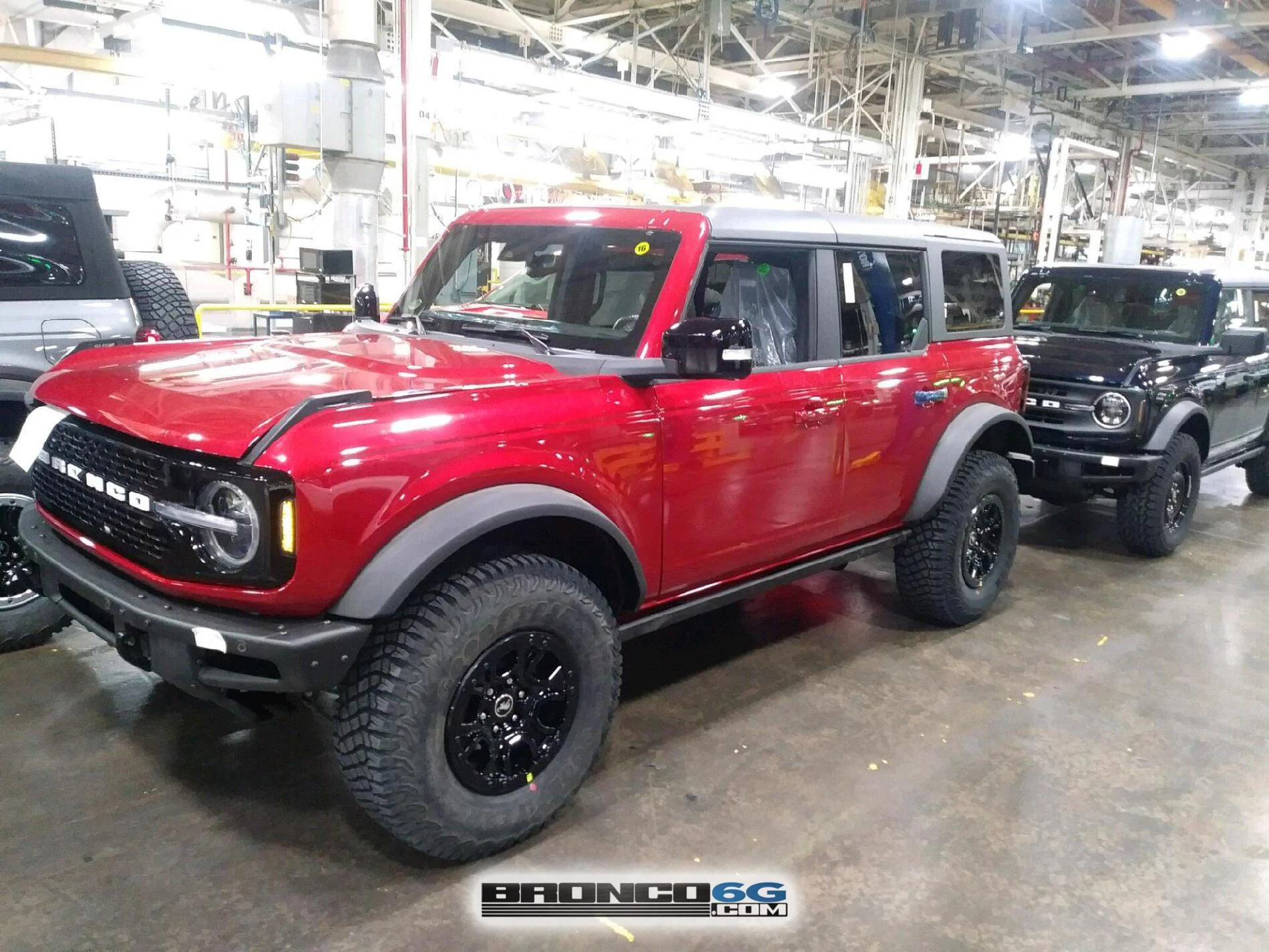 Ford Bronco 9 NEW Broncos @ factory by Ford Stig! Bronco-palooza ??? 8 - Rapid Red Bronco Wildtrak 4-door