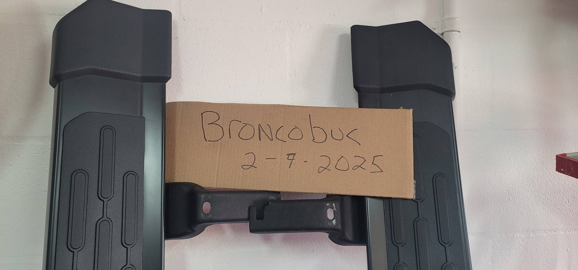 Ford Bronco Bronco OEM running Boards 20250209_104438
