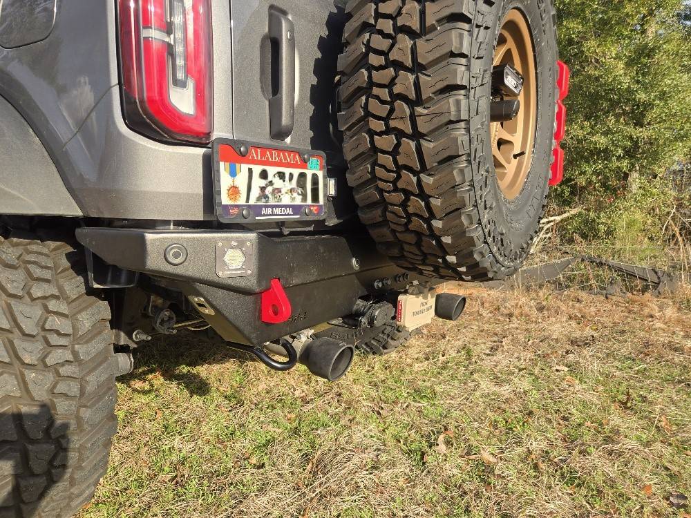 Ford Bronco Stinky Fab Racing Sledgehammer Rear Bumper installed SFR Sledgehammer Bumper (1)
