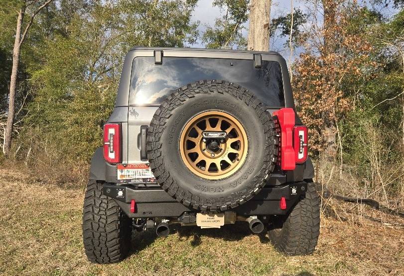 Ford Bronco Stinky Fab Racing Sledgehammer Rear Bumper installed SFR Sledgehammer Bumper (2)