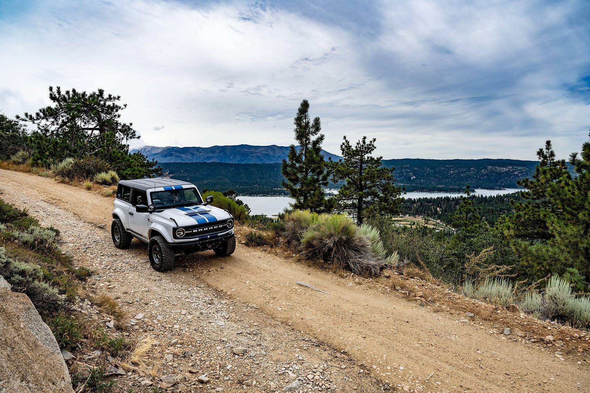Ford Bronco Trailing Blue Quartz & Delamar Mountain Trail – Big Bear, CA 376248845_10229615648752289_9098443476685163184_n